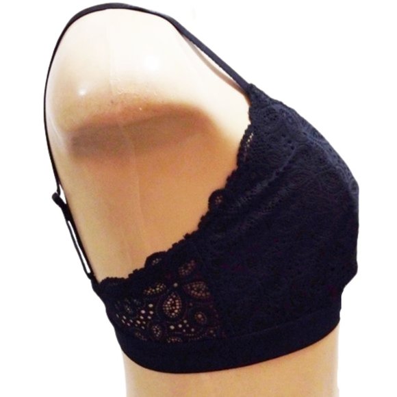 NWT Women's Lace Triangle Bralette - Colsie - M - Picture 3 of 8